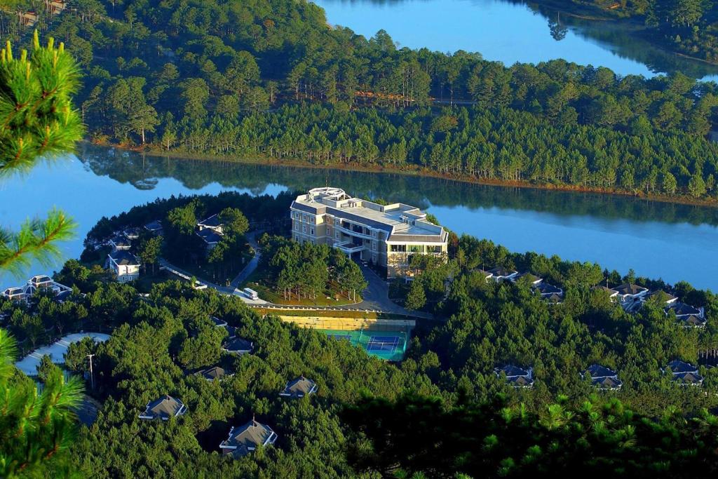 Dalat Edensee Lake Resort & Spa, Đà Lạt – Cập nhật Giá năm 2024