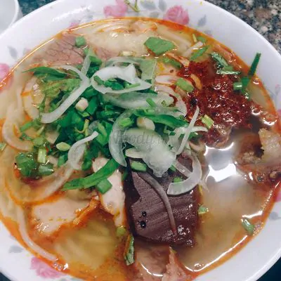 Út Vân - Bún Bò & Mì Quảng ở Lâm Đồng | Foody.vn