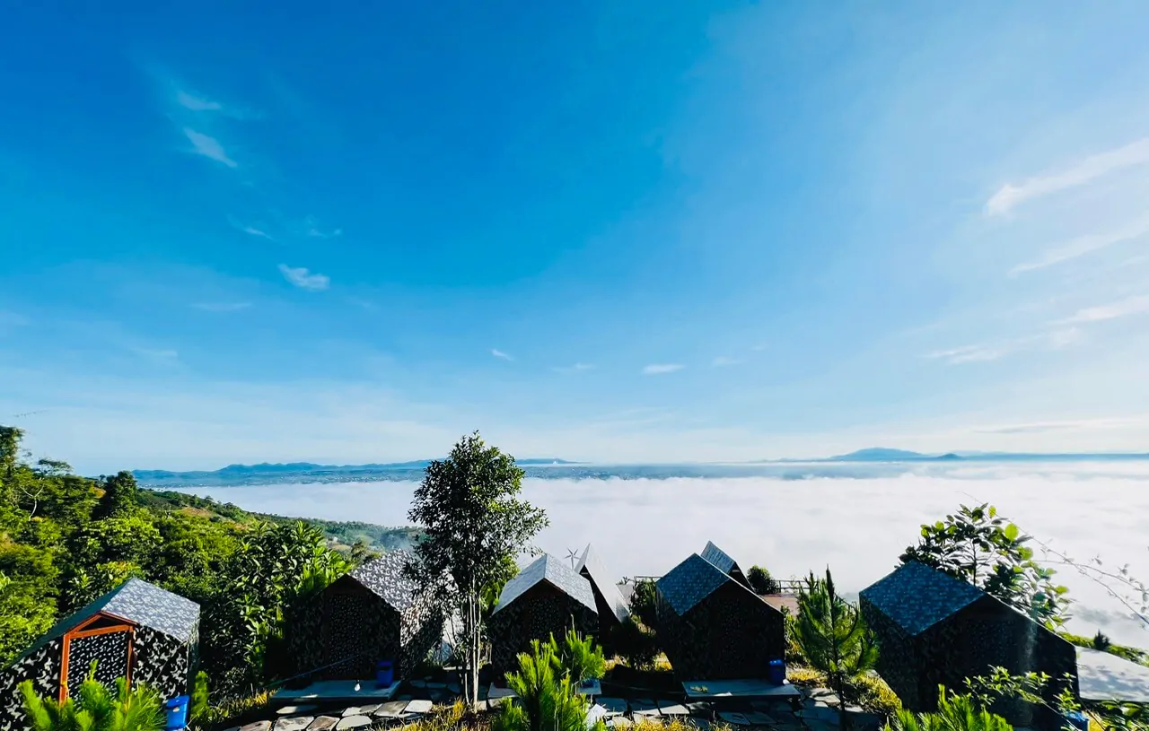 Quán Cafe View Đẹp Bảo Lộc – Kinh Nghiệm Săn Mây & Uống Cafe Chill #1 1 Cafe săn mây Bảo Lộc buổi sáng